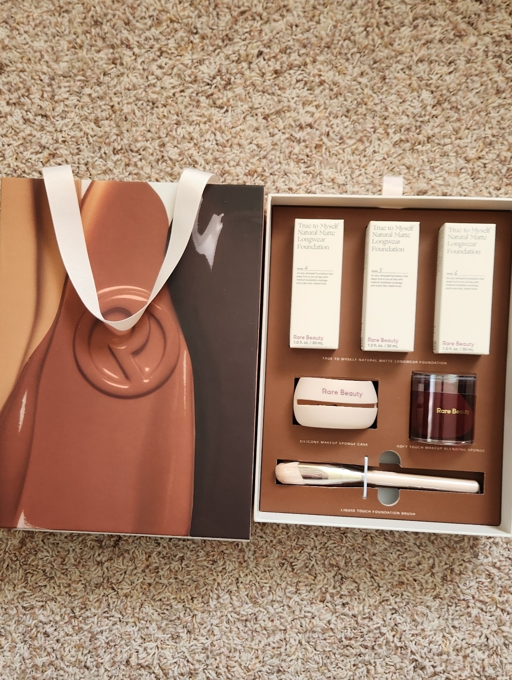 Sephora Rare Beauty Foundation & Brush Set - Brown, Cream, White
